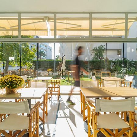Hotel & Apartaments Thalassa Sport & Spa Roses Buitenkant foto
