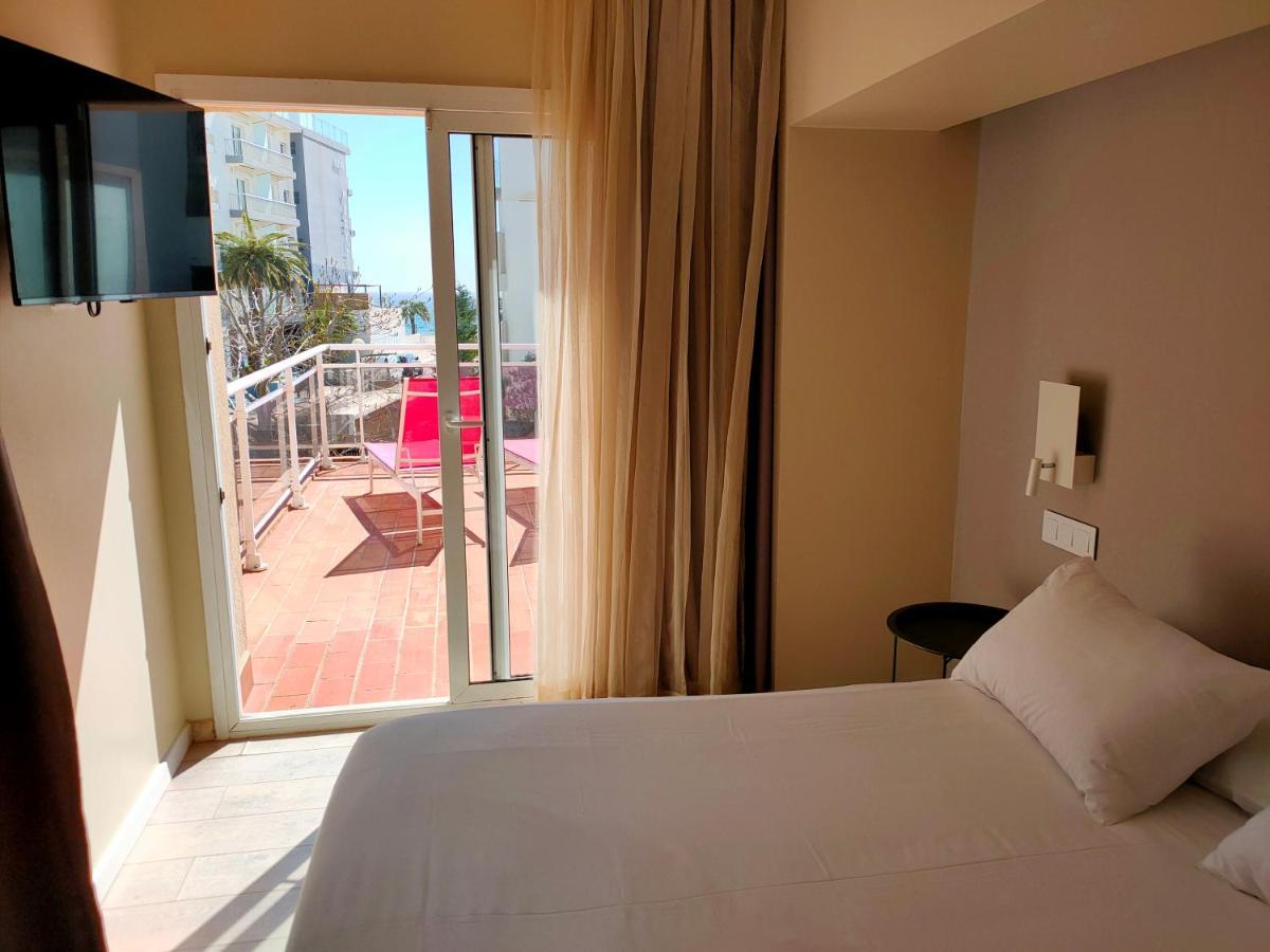 Hotel & Apartaments Thalassa Sport & Spa Roses Buitenkant foto