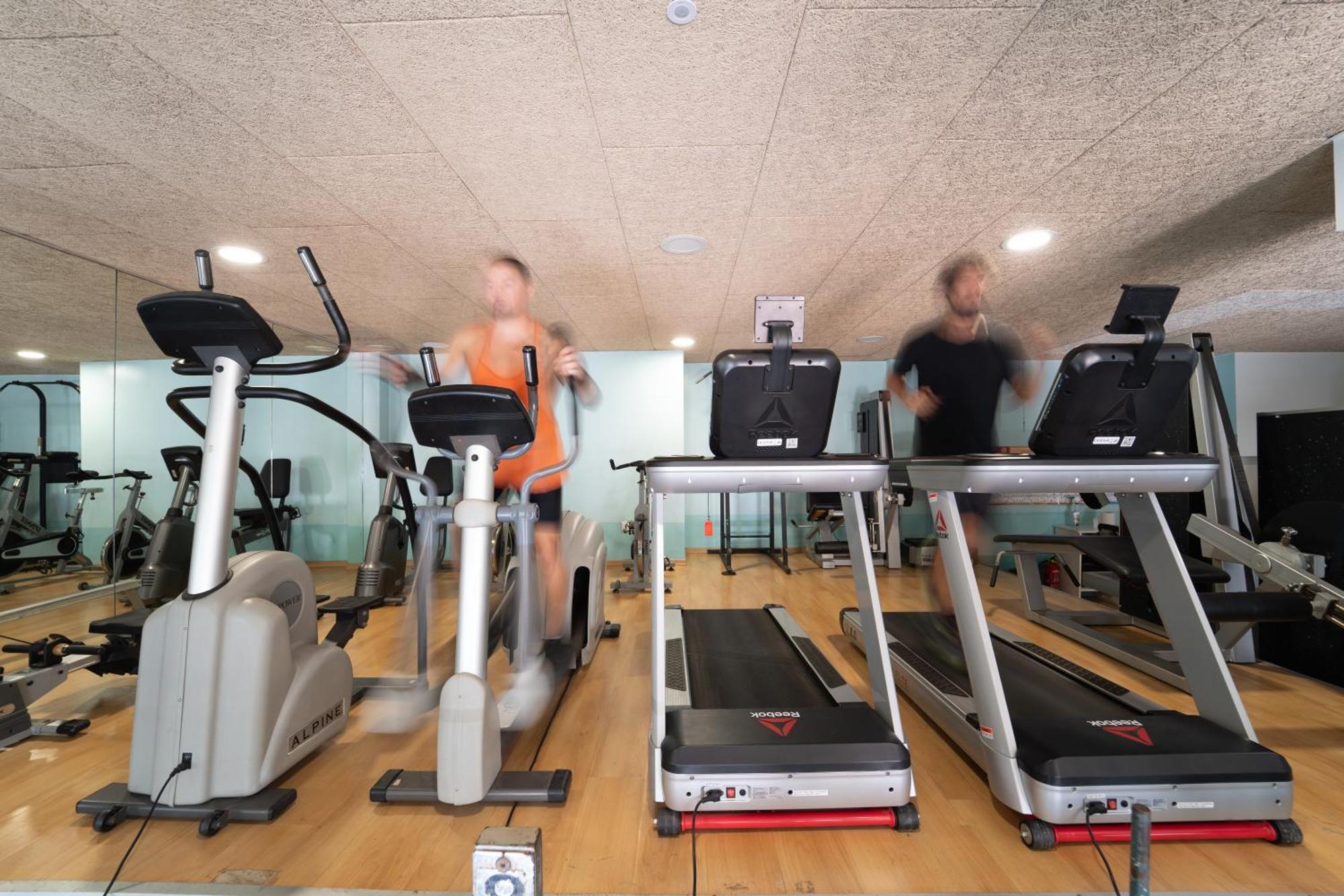 Hotel & Apartaments Thalassa Sport & Spa Roses Buitenkant foto