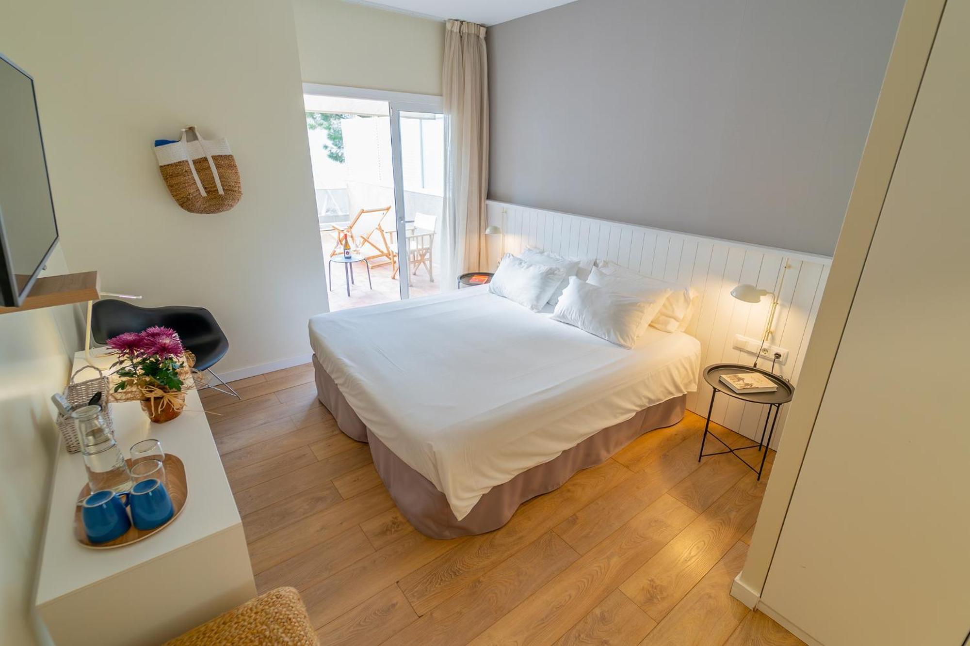 Hotel & Apartaments Thalassa Sport & Spa Roses Buitenkant foto