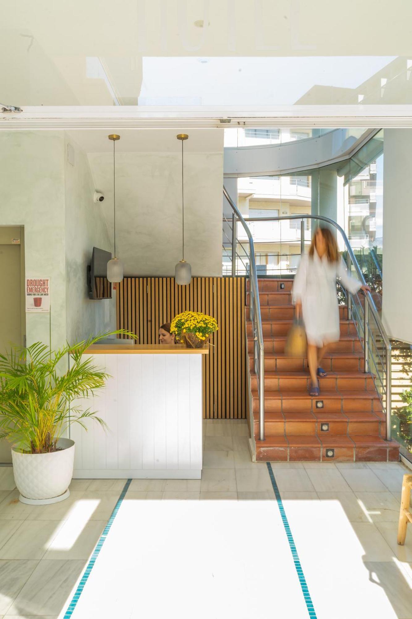 Hotel & Apartaments Thalassa Sport & Spa Roses Buitenkant foto