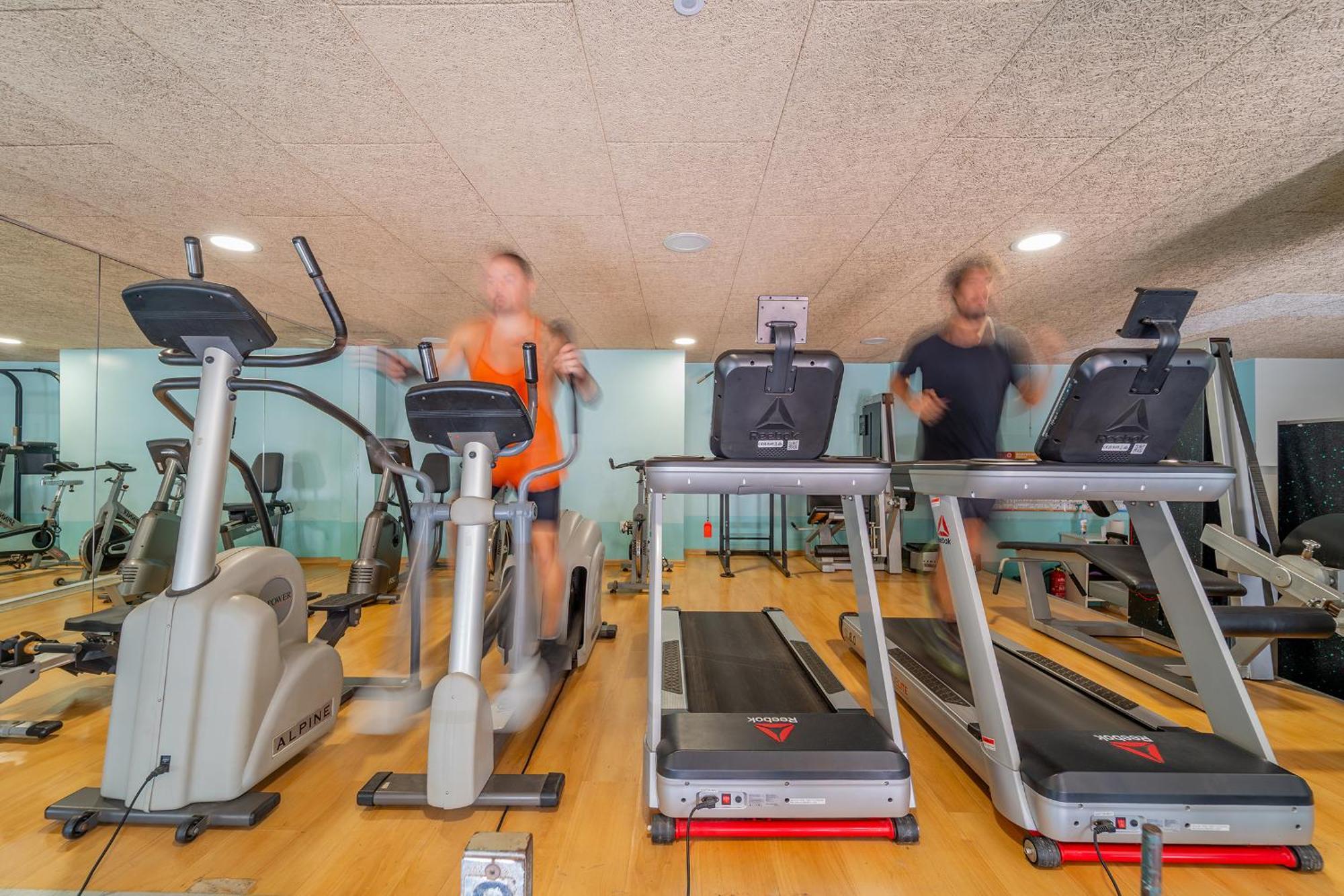 Hotel & Apartaments Thalassa Sport & Spa Roses Buitenkant foto