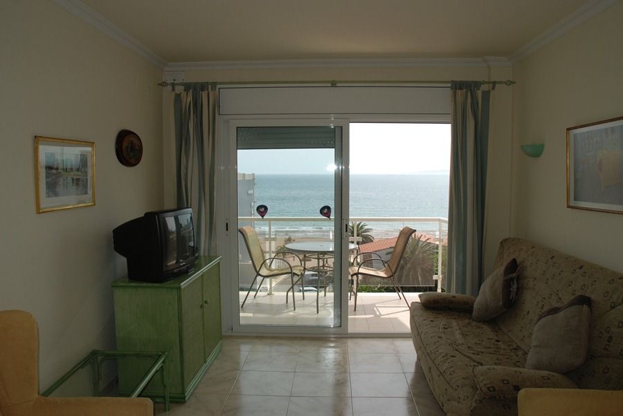 Hotel & Apartaments Thalassa Sport & Spa Roses Buitenkant foto